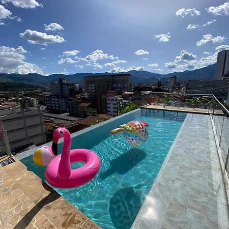 Apartahotel Medellín Buitenkant foto