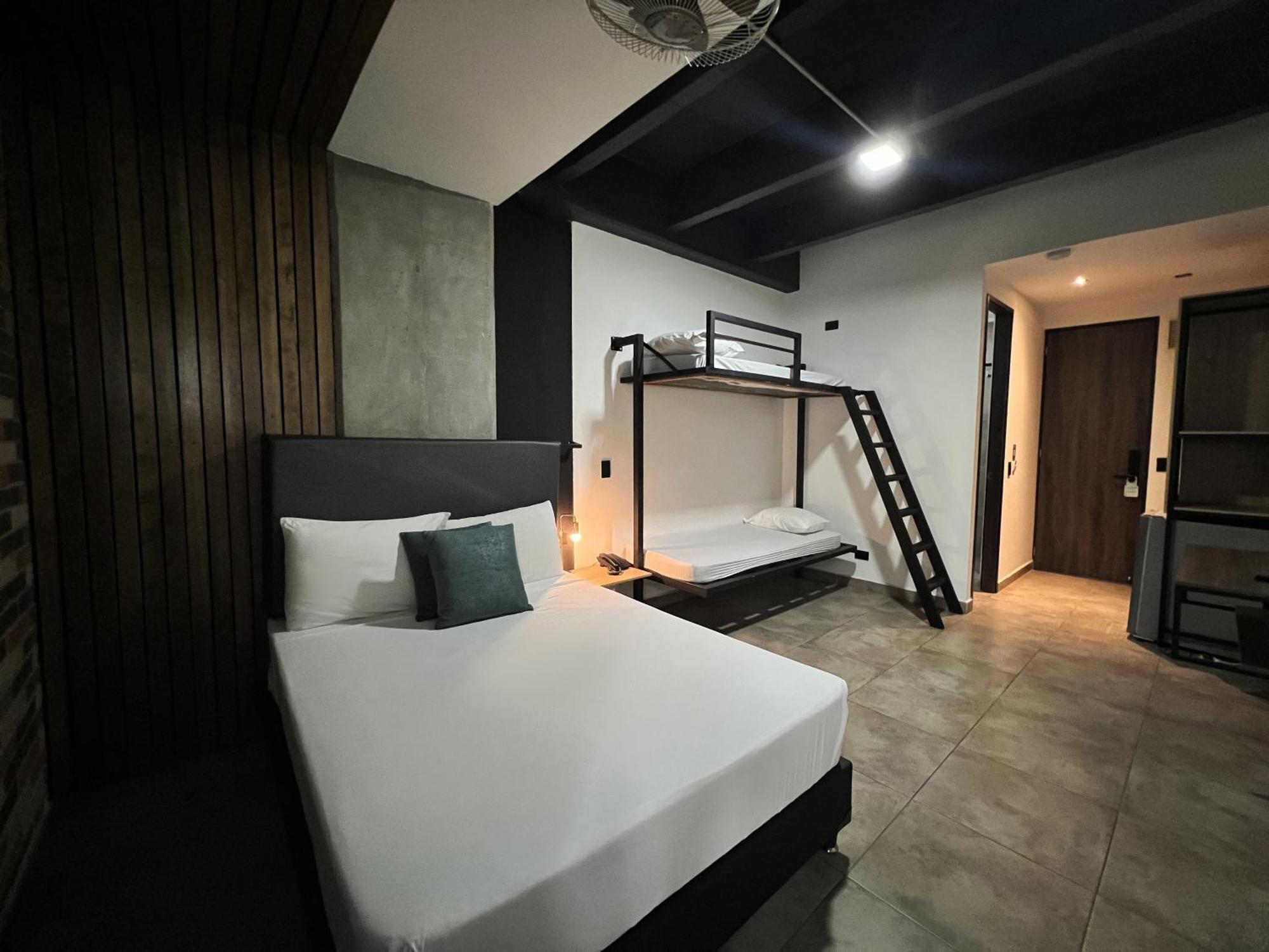 Apartahotel Medellín Buitenkant foto
