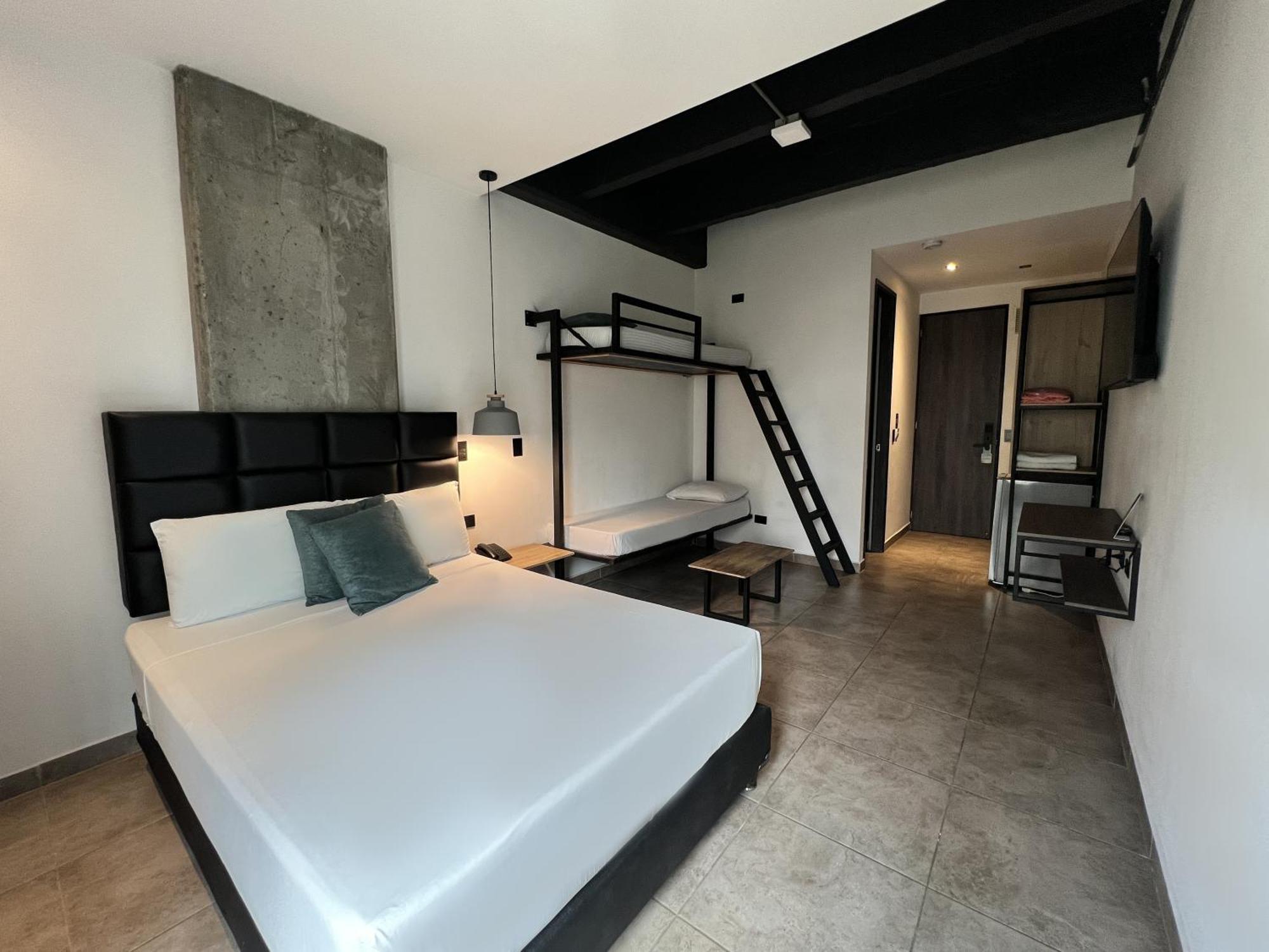 Apartahotel Medellín Buitenkant foto