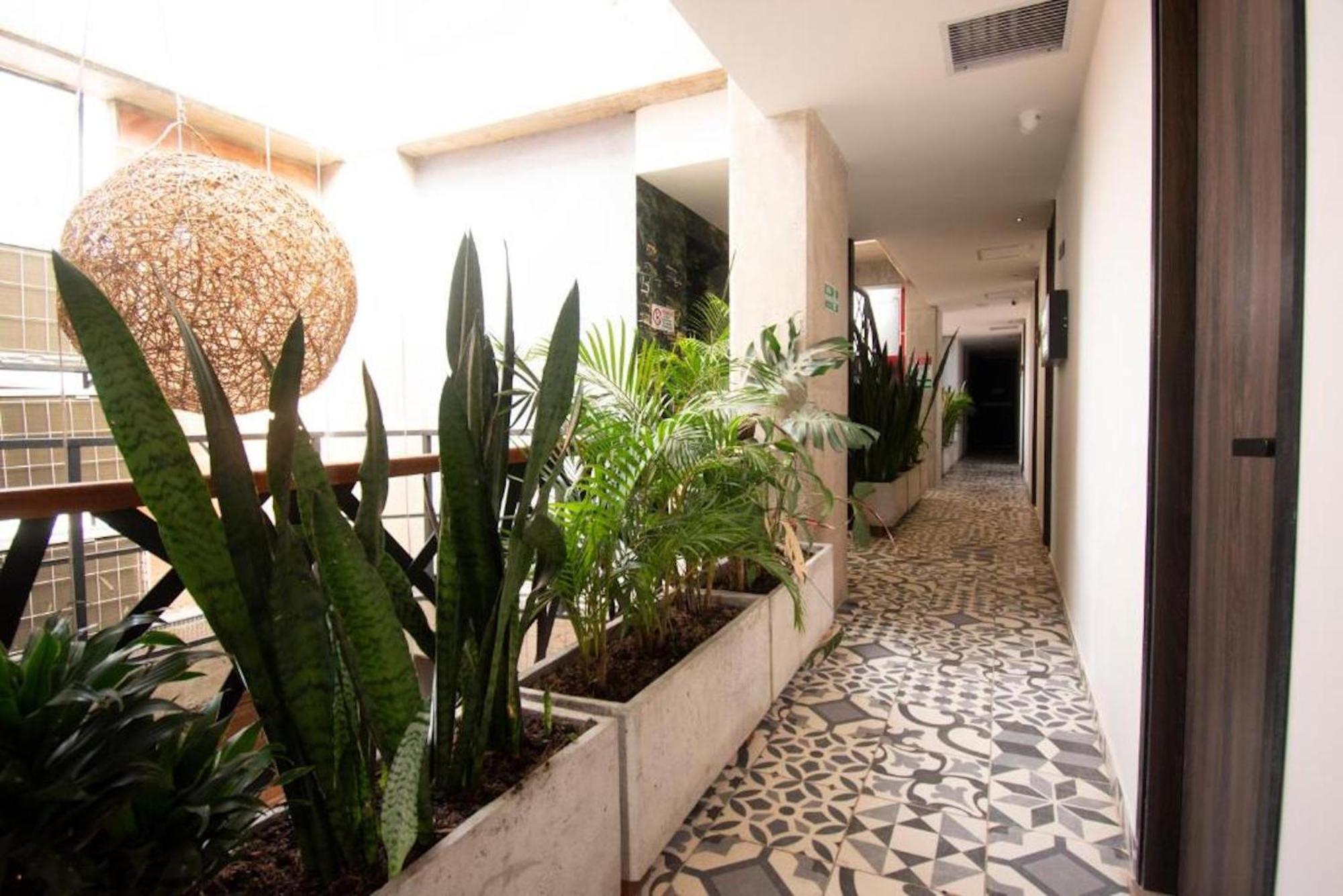 Apartahotel Medellín Buitenkant foto