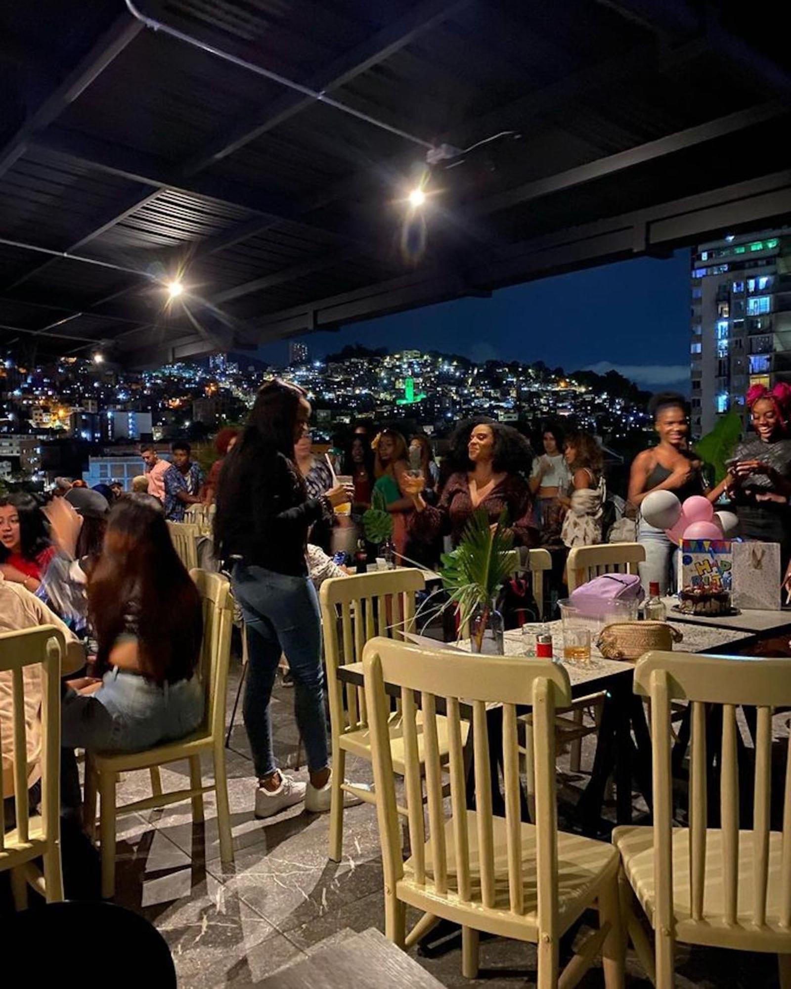 Apartahotel Medellín Buitenkant foto