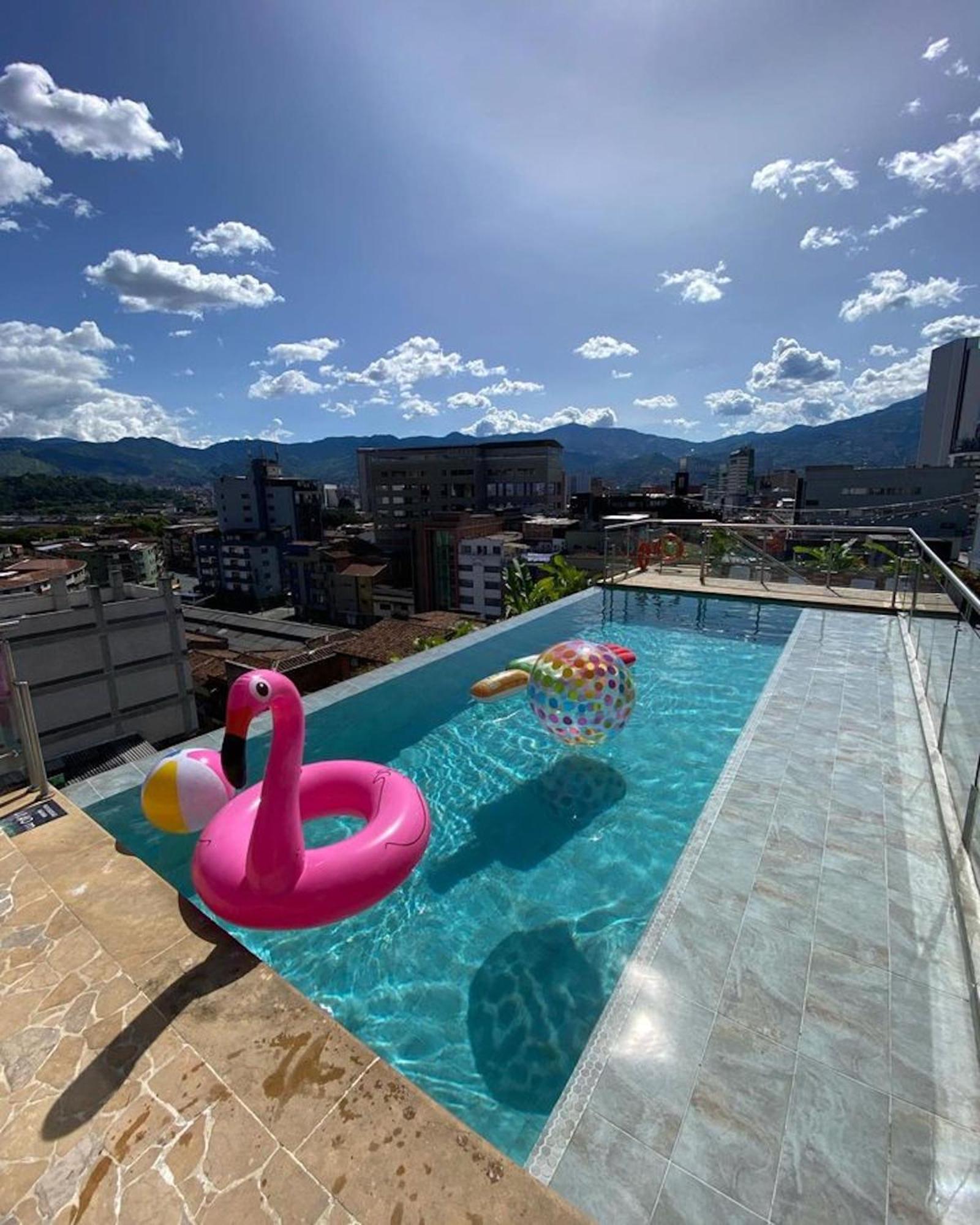 Apartahotel Medellín Buitenkant foto