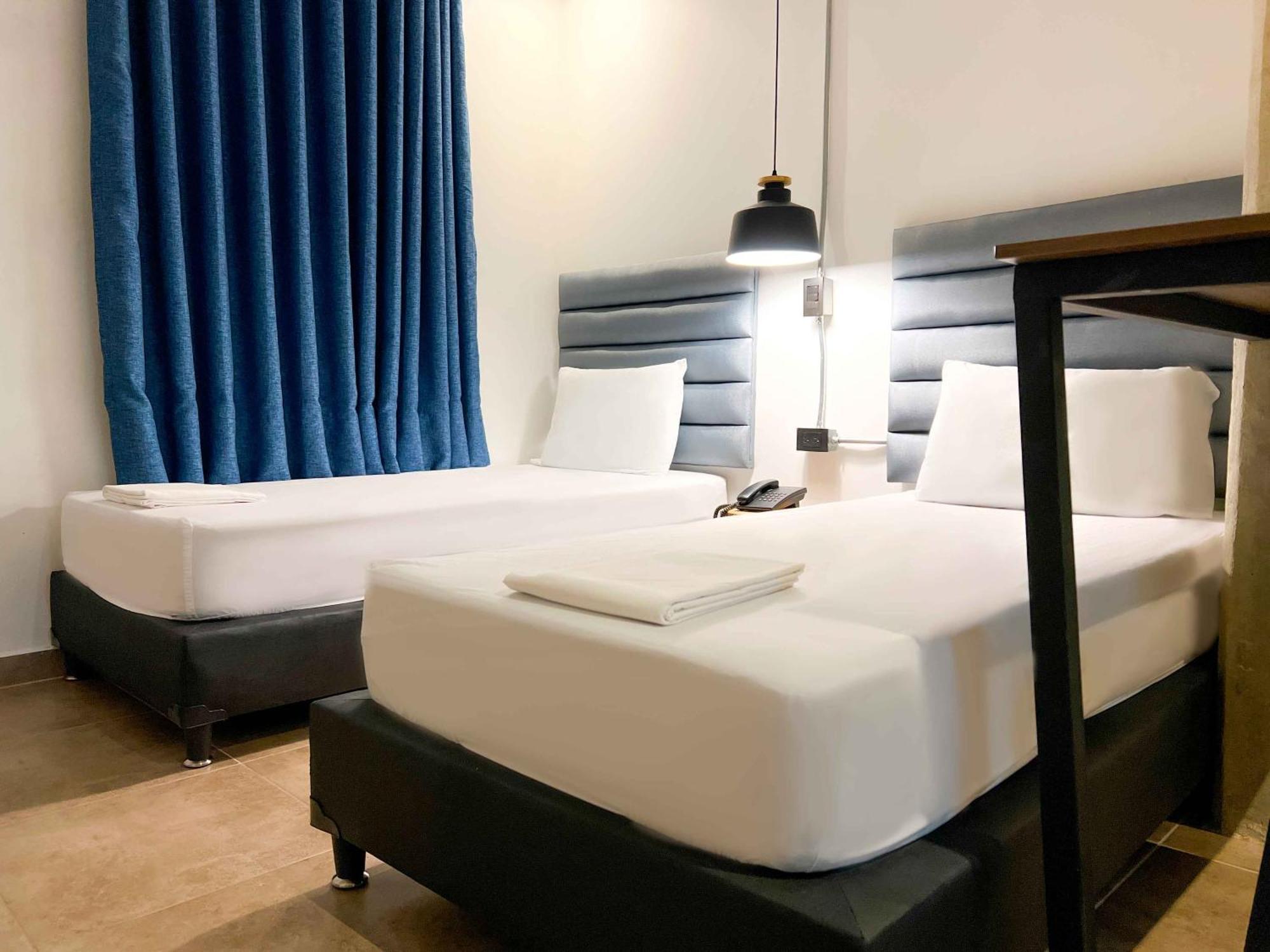 Apartahotel Medellín Buitenkant foto