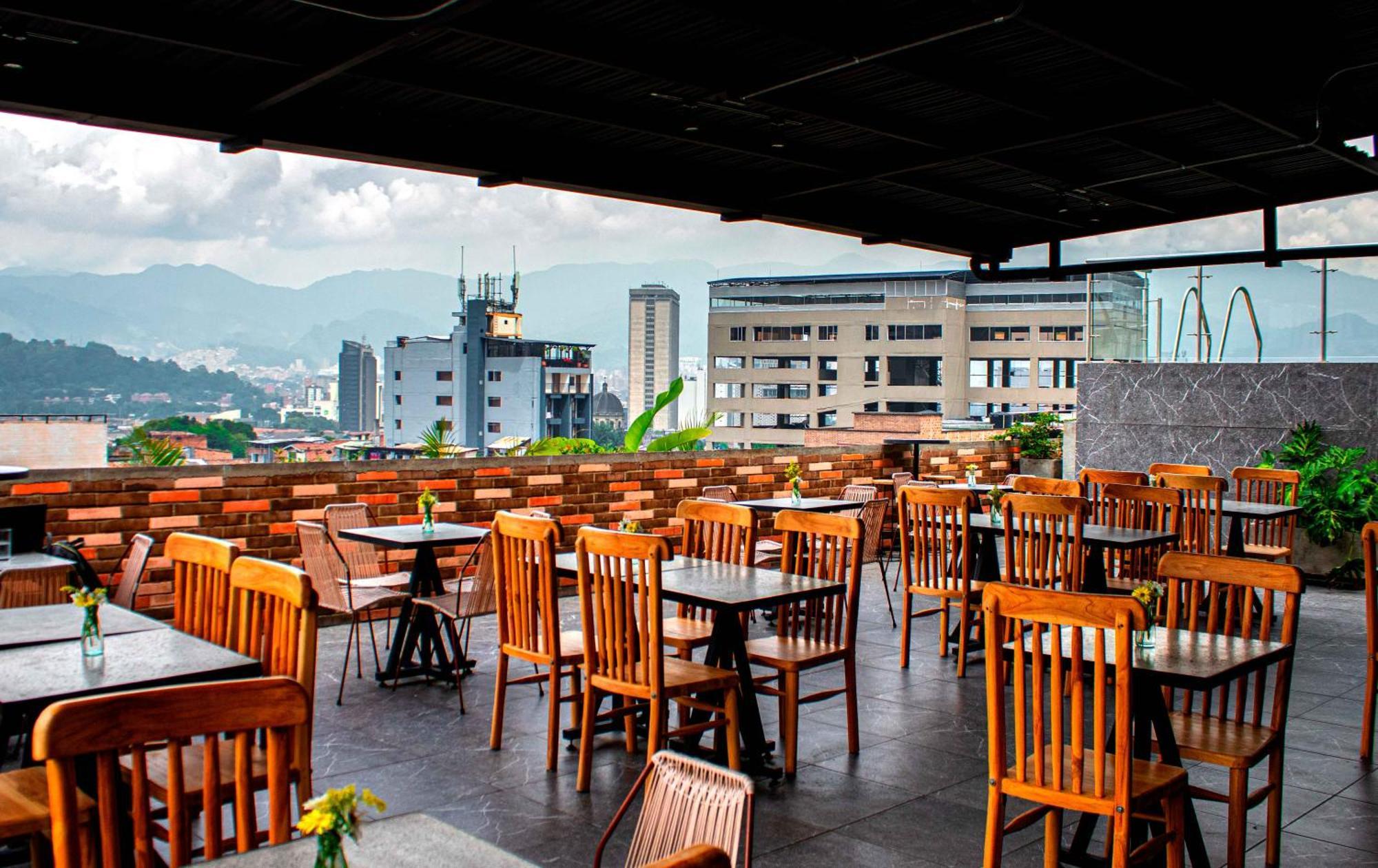 Apartahotel Medellín Buitenkant foto