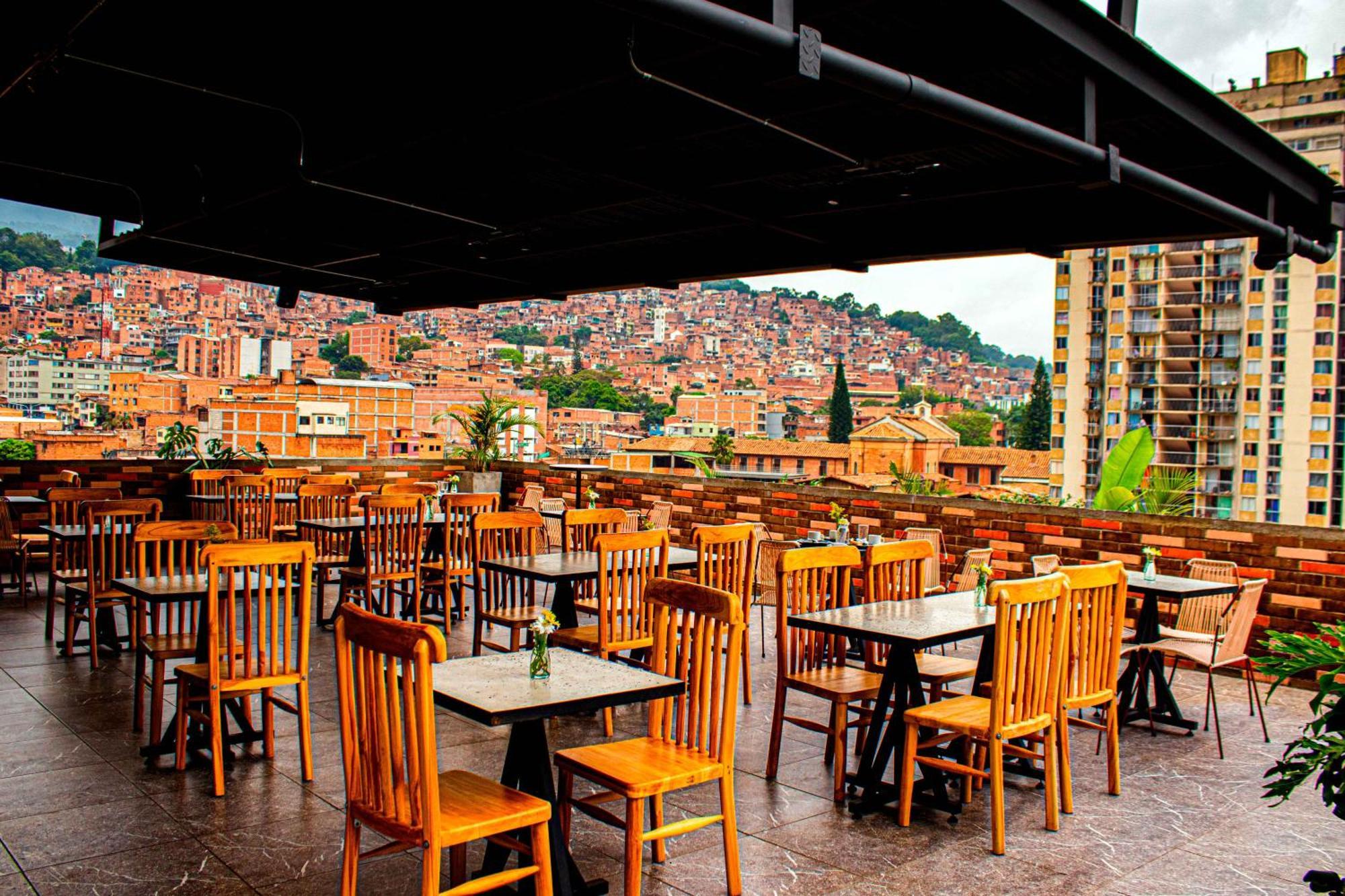 Apartahotel Medellín Buitenkant foto